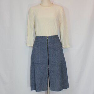 Judith & Charles denim  blue women's skirt. Front zipper, made in Canada size 10